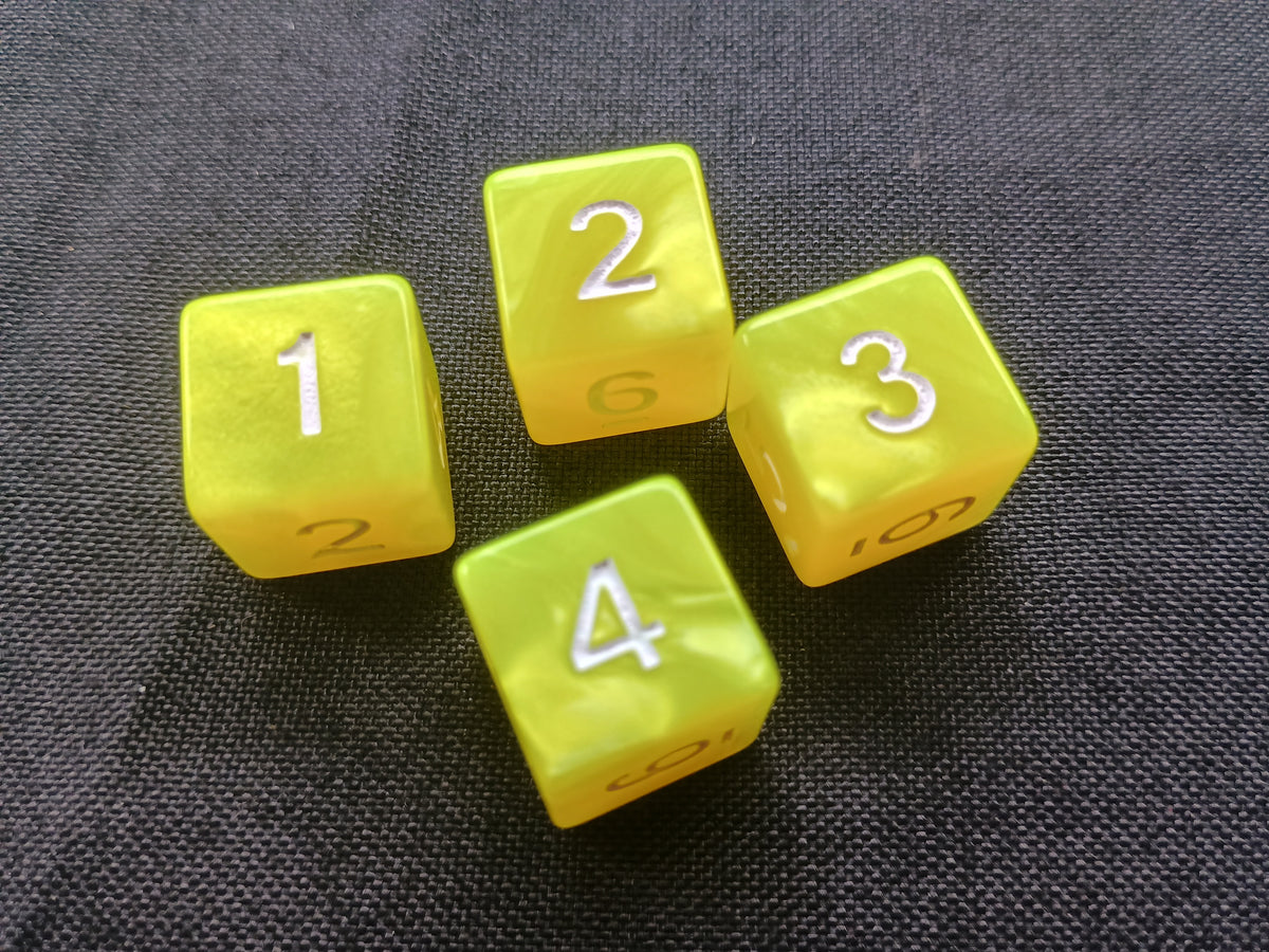 Pack of 4 Lemon Marble with white numbers six sided 16mm dice d6